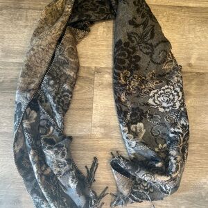 Merona Gray and Black Patterned Scarf